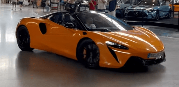 Voiture Sportive Hybride