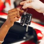 Voiture neuve ou occasion : les 7 questions à se poser avant d’acheter chez un concessionnaire